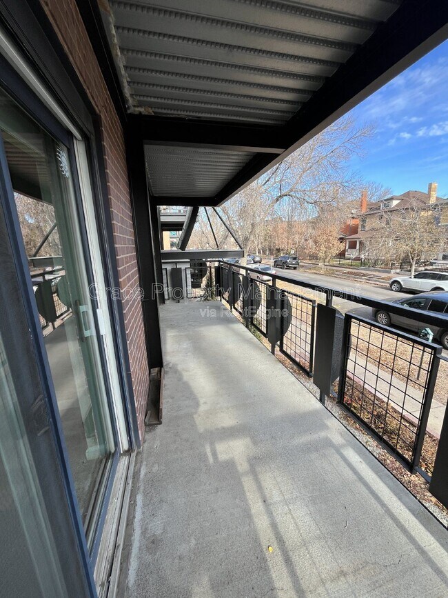 Building Photo - 1045 N Clarkson St