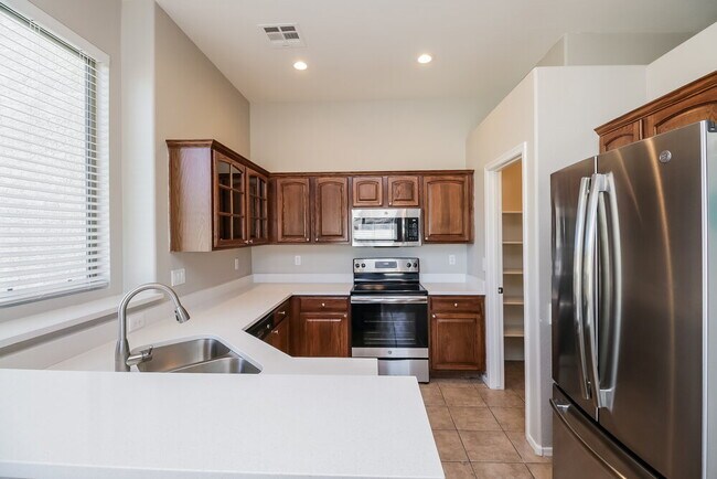 Building Photo - 1244 W Mesquite Tree Ln