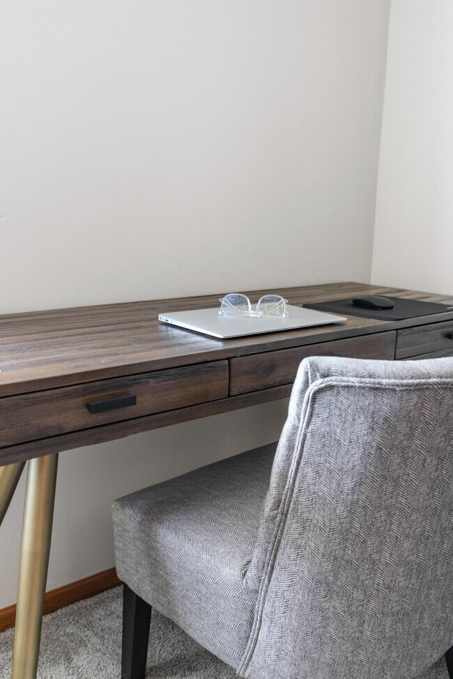 Building Photo - 1893 N Margaret St