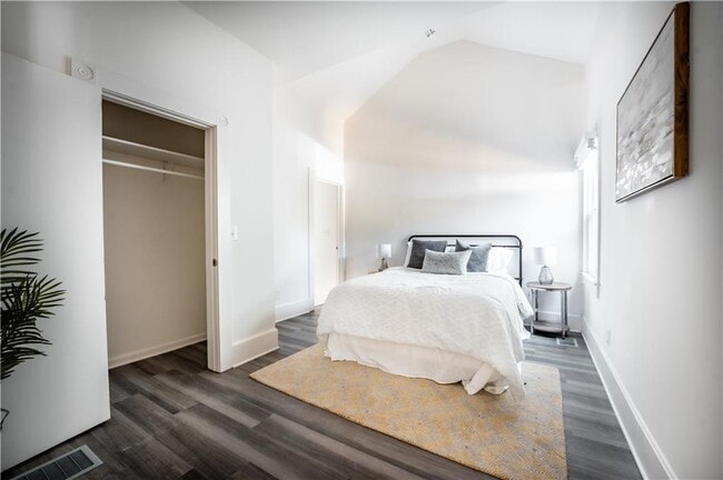 Building Photo - 1353 Finley St NE