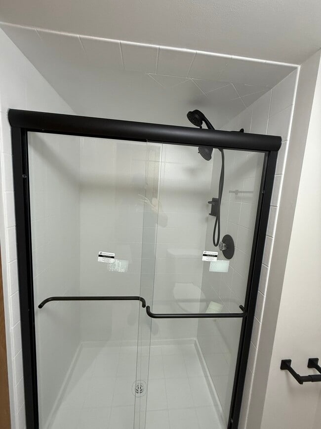 Building Photo - 17525 71st Ct