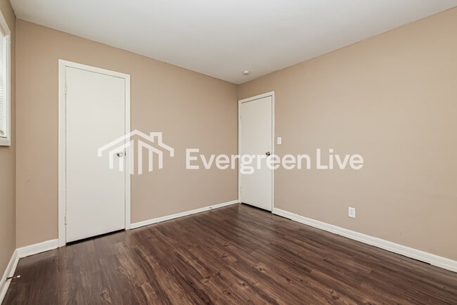 Building Photo - 5090 Altrim Rd