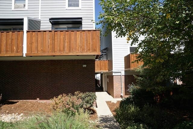 Building Photo - 1111 Maxwell Ave
