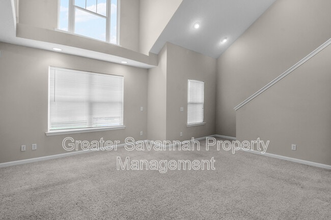 Building Photo - 125 Ventura Pl