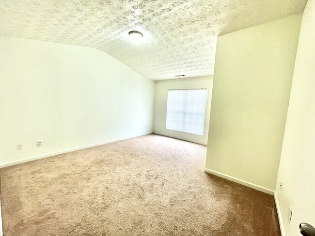 Building Photo - 787 Brookside Parc Ln