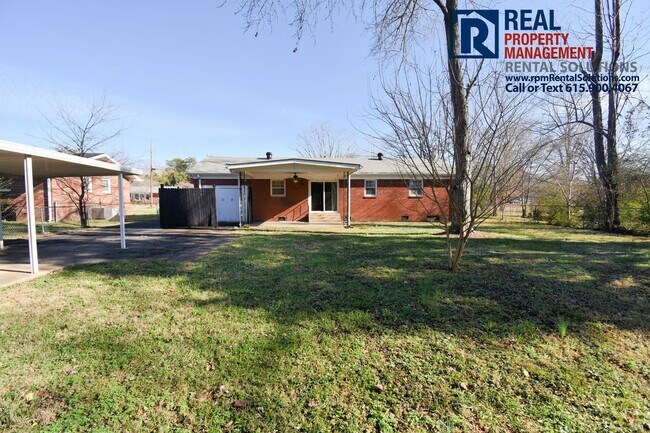 Building Photo - Charming 3bd ranch style home in Murfreesboro with large backyard!