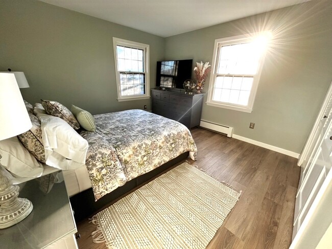 Building Photo - 54 Doane Rd