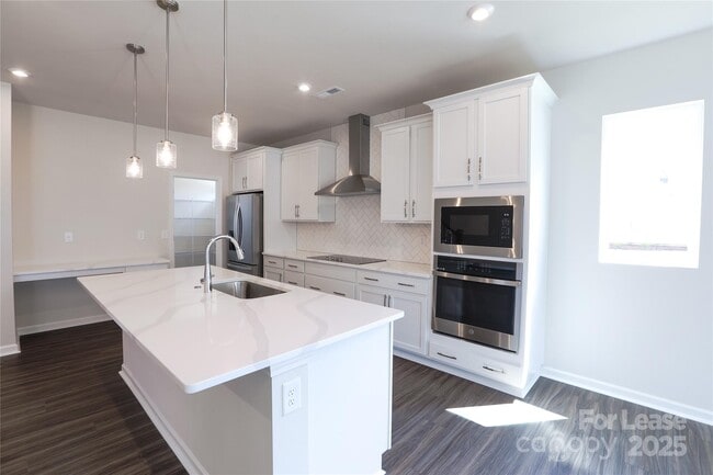 Building Photo - 526 Myrick Aly