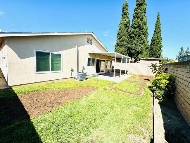 Building Photo - Cerritos, home