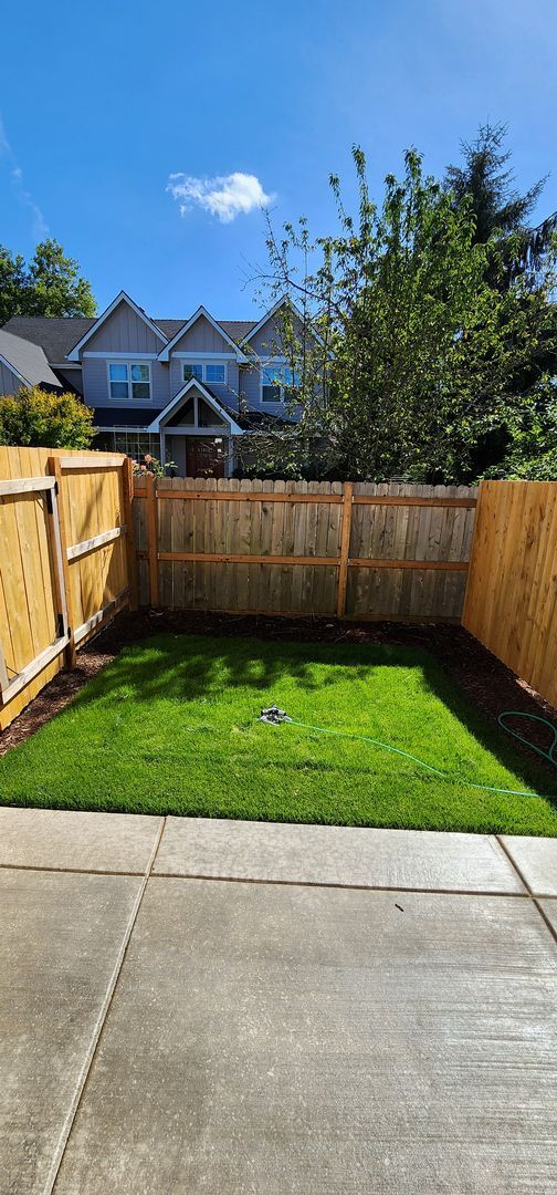 Building Photo - FREE RENT - Beautiful New Construction in McMinnville