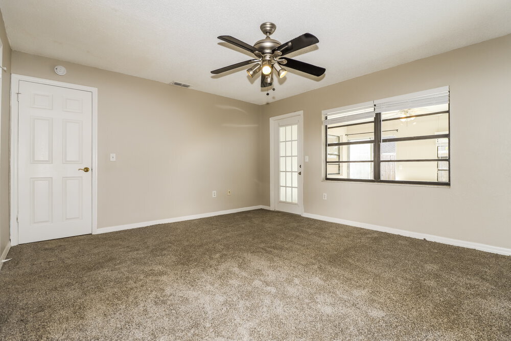 Building Photo - 4243 Tall Oak Ln