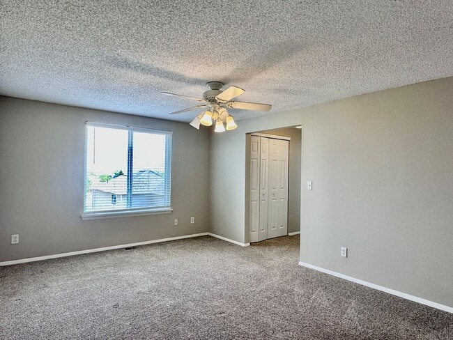 Building Photo - Conveniently Located Home in East Quincy H...