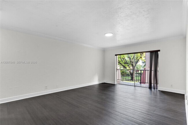 Building Photo - 13715 Kendale Lakes Cir