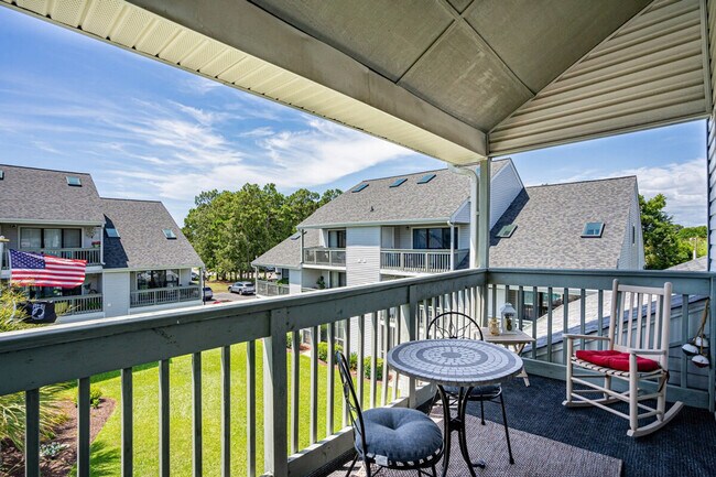 Building Photo - 27-E Colony Dr