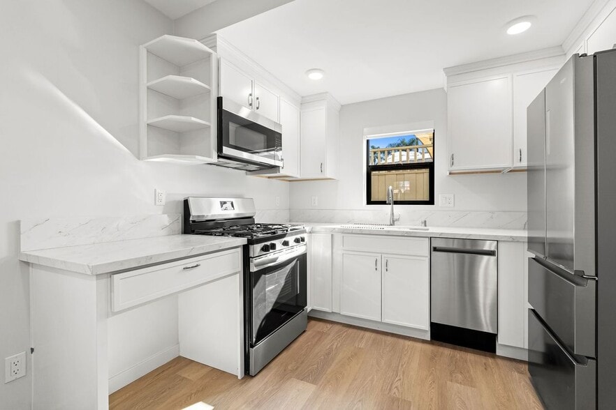 Building Photo - 4787 Panorama Dr