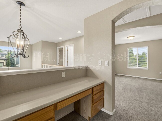Building Photo - 10740 Southhaven Cir