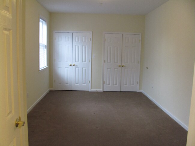 Building Photo - 1010 6th St