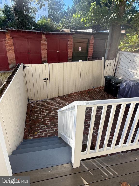 Building Photo - 1664 Avon Pl NW