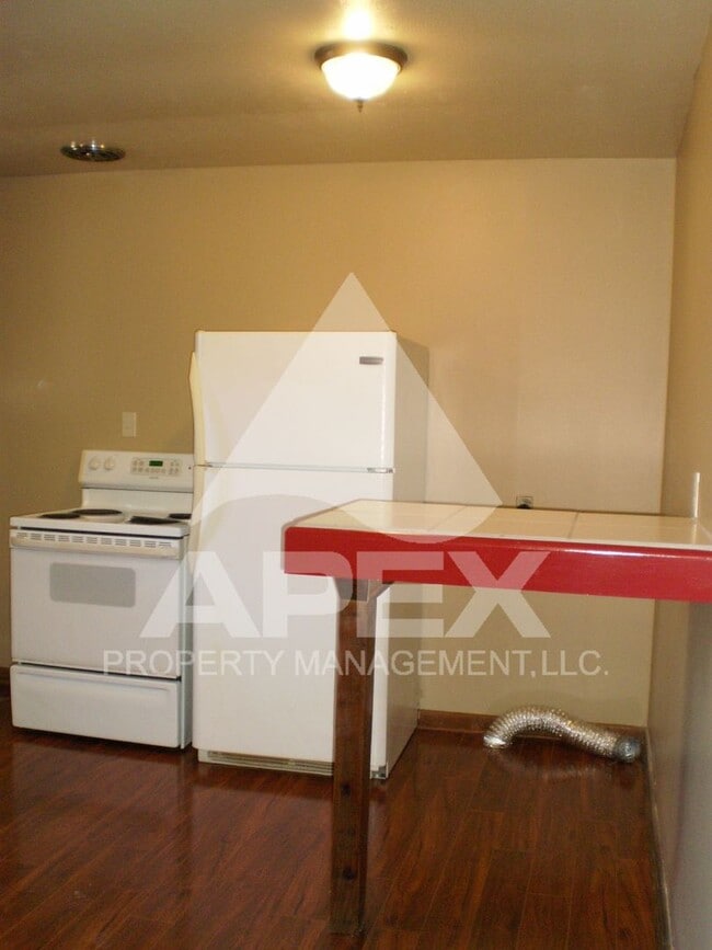 Building Photo - 312 Watauga Dr