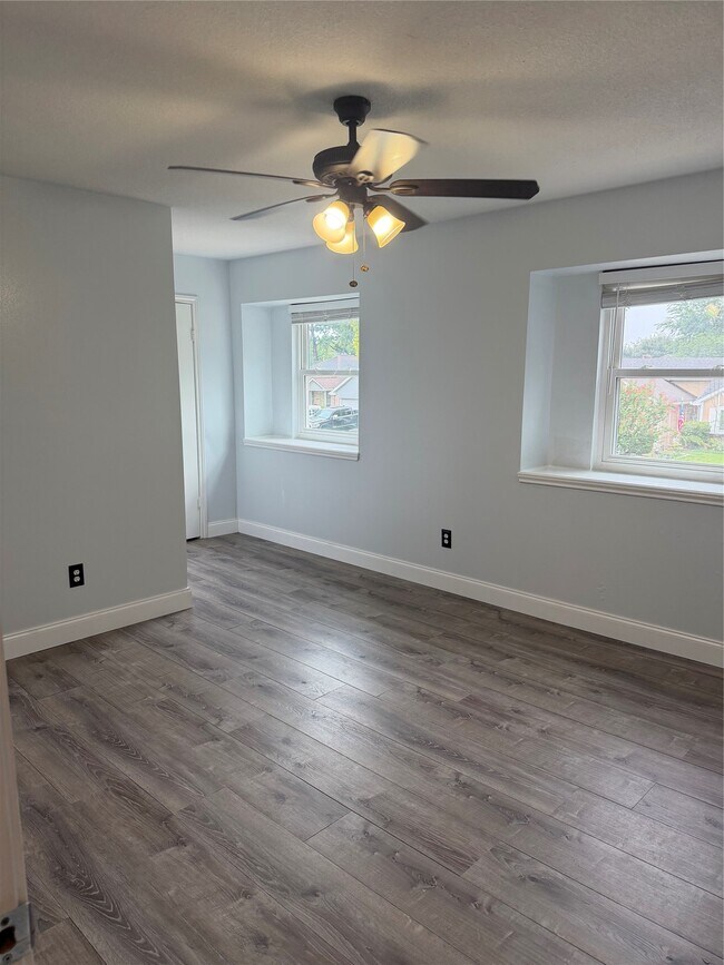 Building Photo - 12306 Taylors Crossing Dr