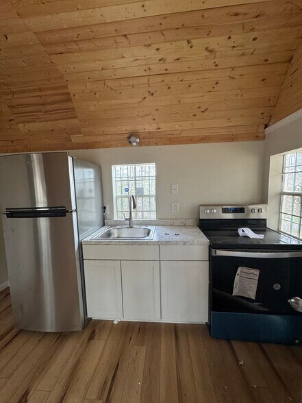 Building Photo - 1552 Boone Dr