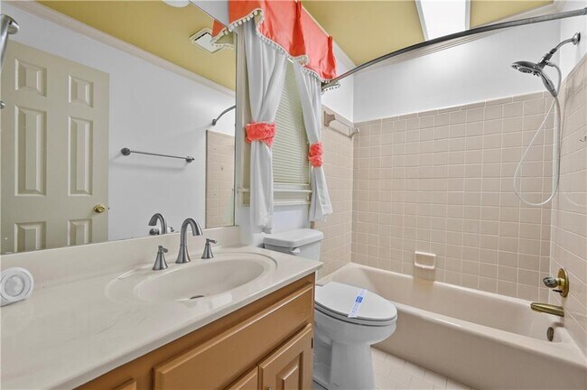 Building Photo - 860 Cramac Dr