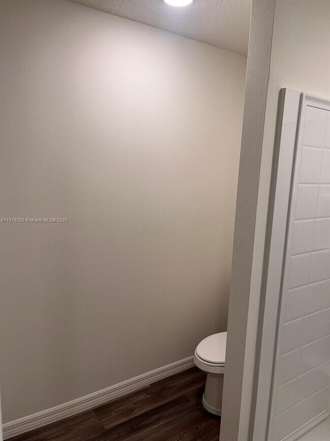 Building Photo - 579 NW North Macedo Blvd