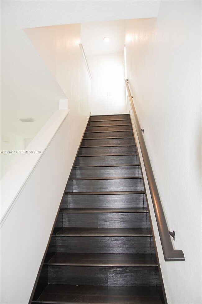 Building Photo - 105 Lacewing Pl