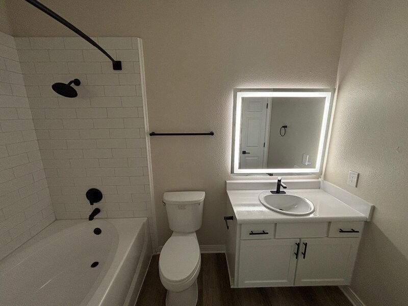 Building Photo - 250 S Stagecoach Trail