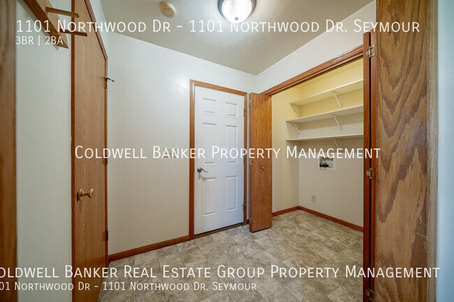 Building Photo - 1101 Northwood Dr