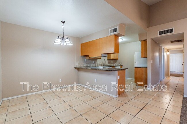 Building Photo - 3206 E Calypso Ave