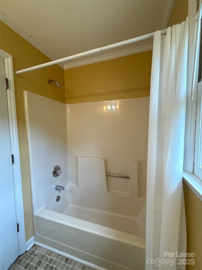 Building Photo - 9125 Winter Moss Ct