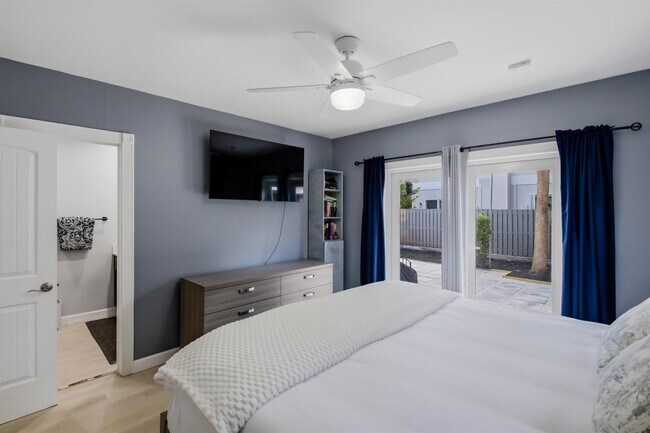 Building Photo - Northeast 17th Terrace, Fort Lauderdale, FL 33304 - 2 BR 2 BA house