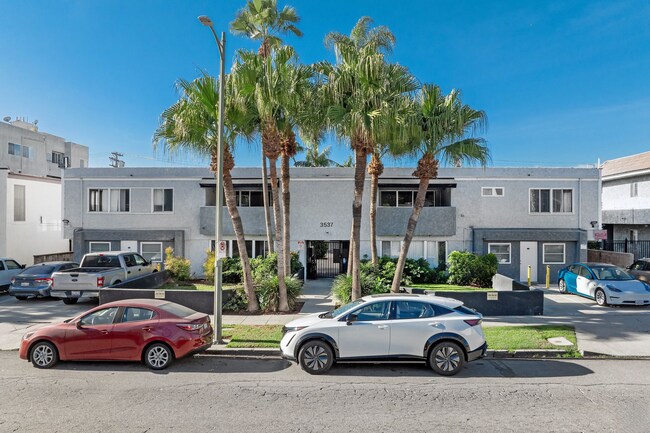 Building Photo - 3537 Clarington Ave