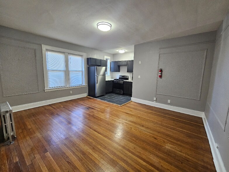 Building Photo - 758 Jersey Ave