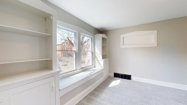 Building Photo - Cudell / West Boulevard Area - 3 bedroom/1...