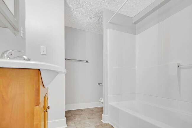 Building Photo - 310 N Dunn St