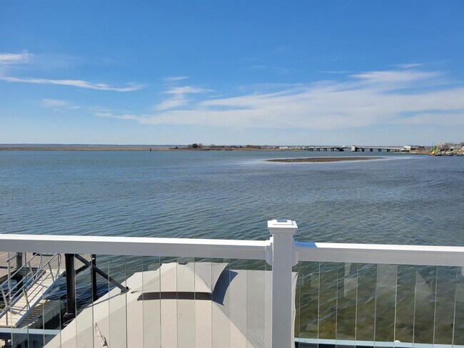 Building Photo - 8601 Fulton Ave