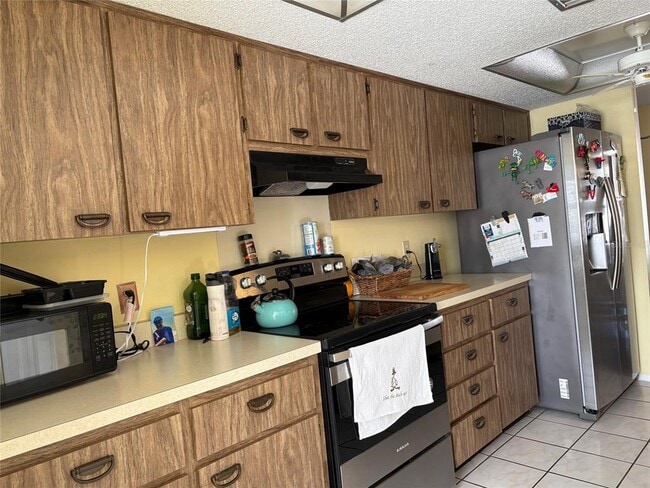 Building Photo - 3813 Staysail Ln