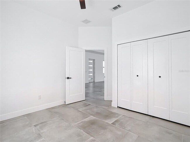 Building Photo - 159 Antilla Dr