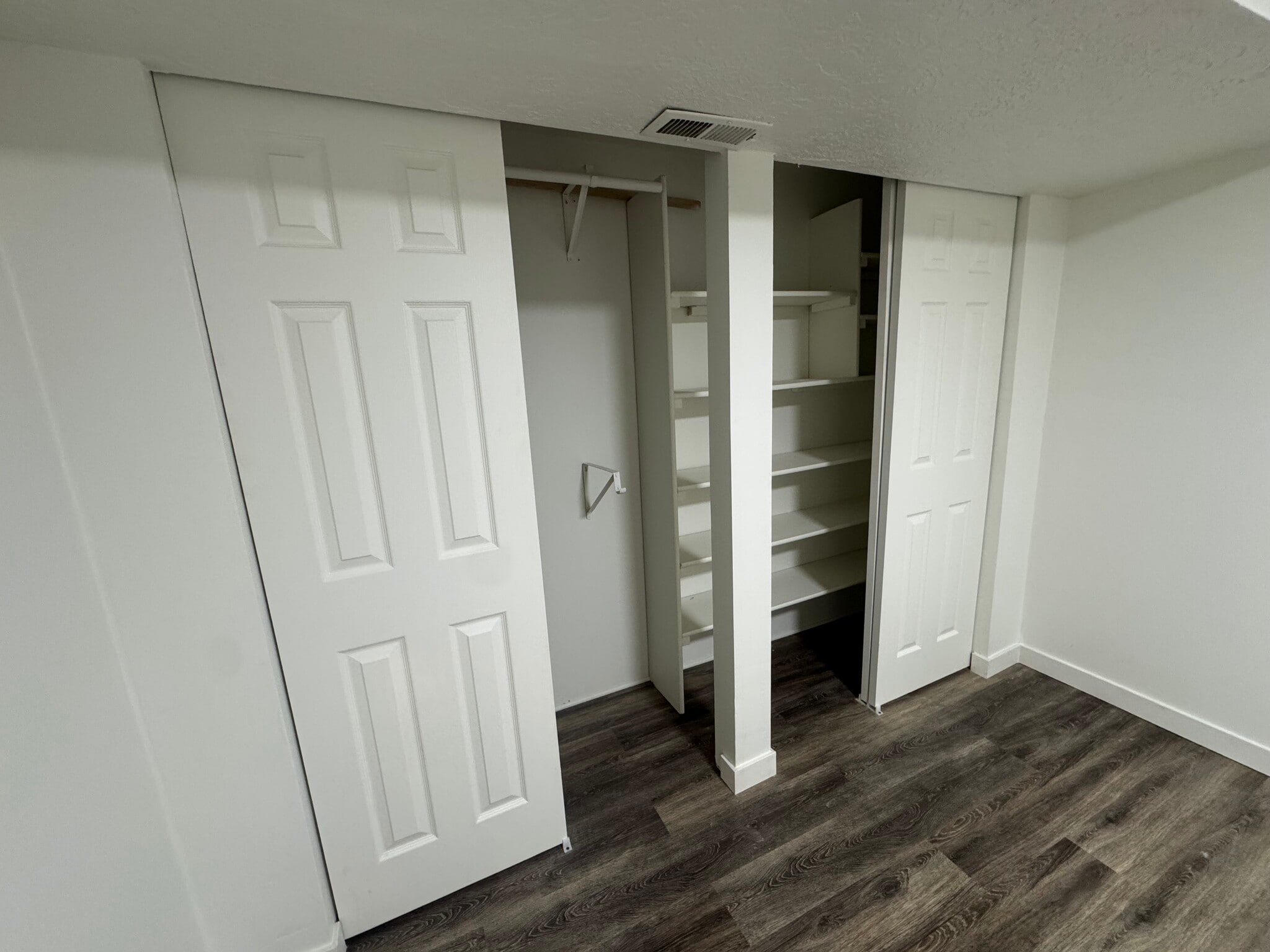 Building Photo - 459 N 400 E