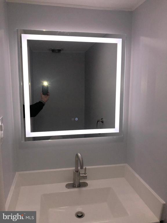 Building Photo - 13013 Townsend Rd