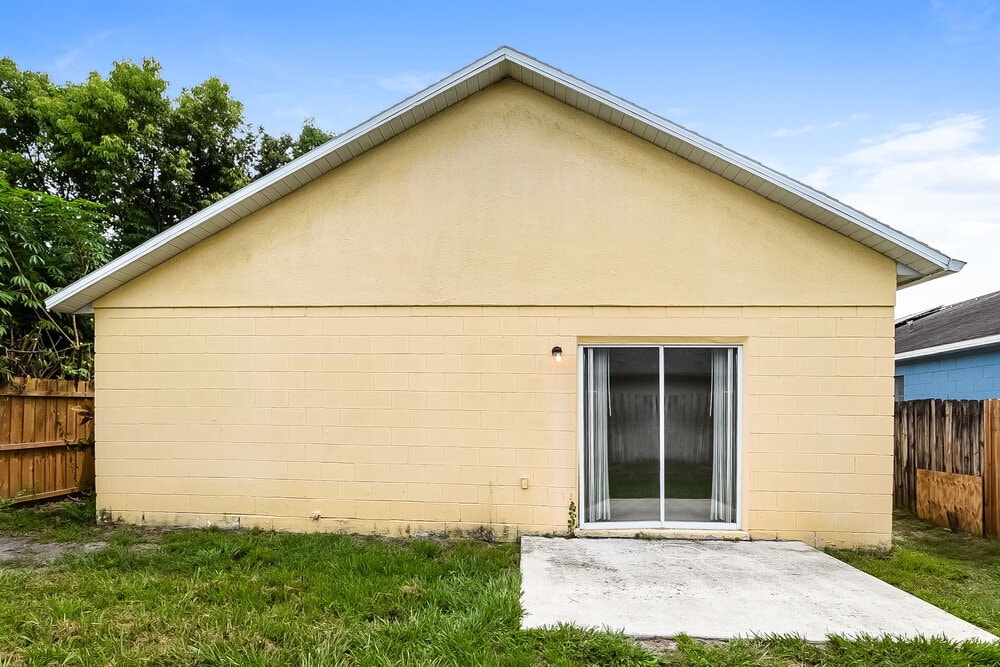 Building Photo - 467 Briar Bay Cir