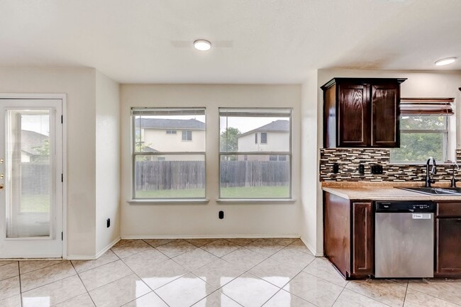 Building Photo - 4411 Causeway Ct