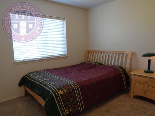 Building Photo - Close To Intel & Nike - A/C,  New Appliances - New LVT  & Carpet -Pet Friendly