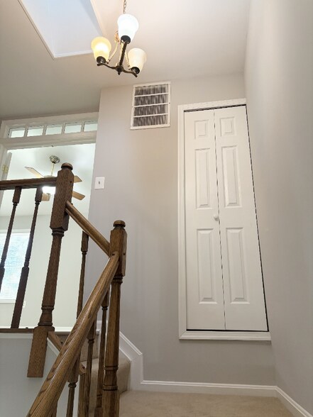 Building Photo - 2990 Mission Square Dr