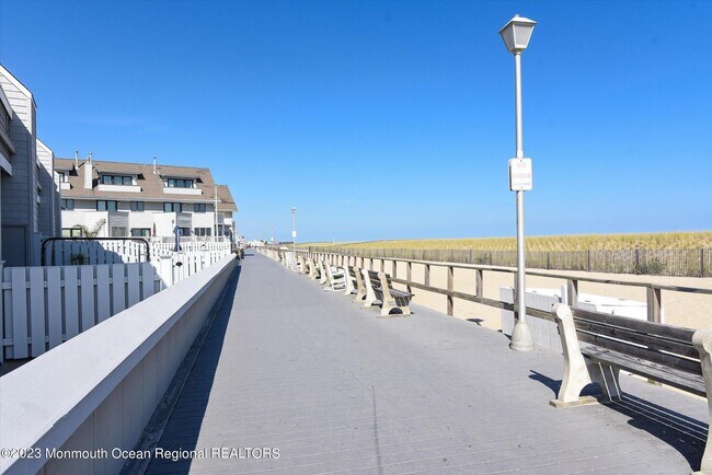 Building Photo - 120 Randall Ave