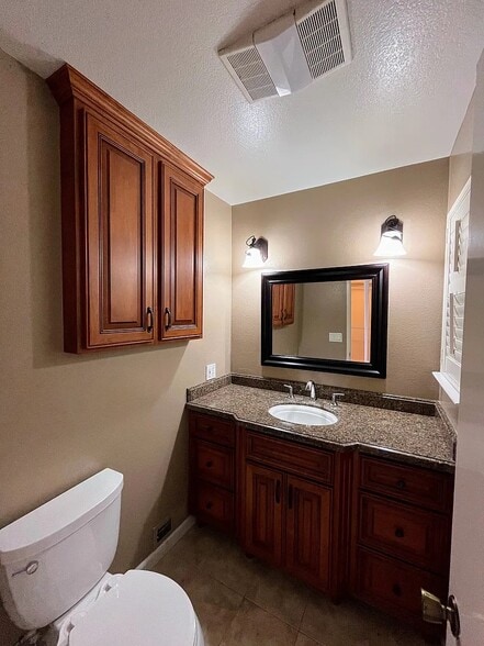 Building Photo - 3120 Silbury Ct