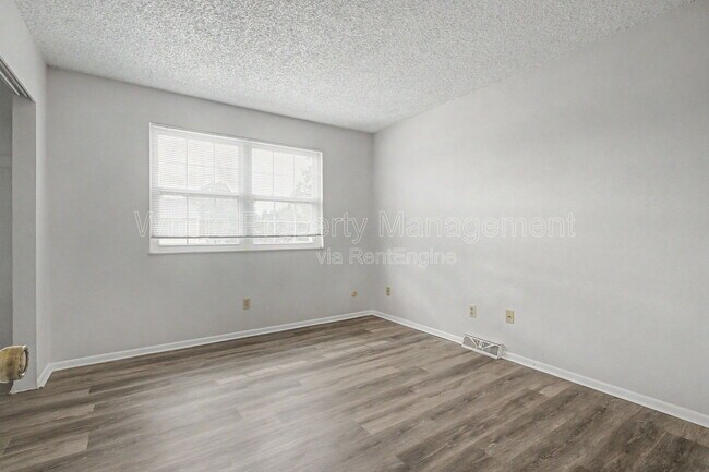 Building Photo - 8911 Field St