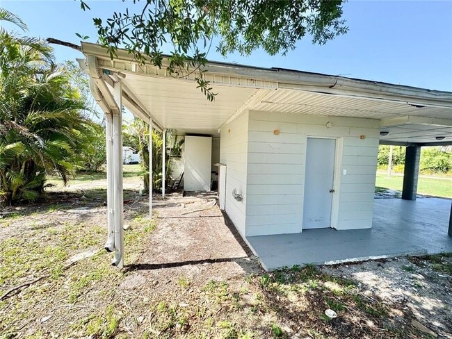 Building Photo - 162 Sapodilla St